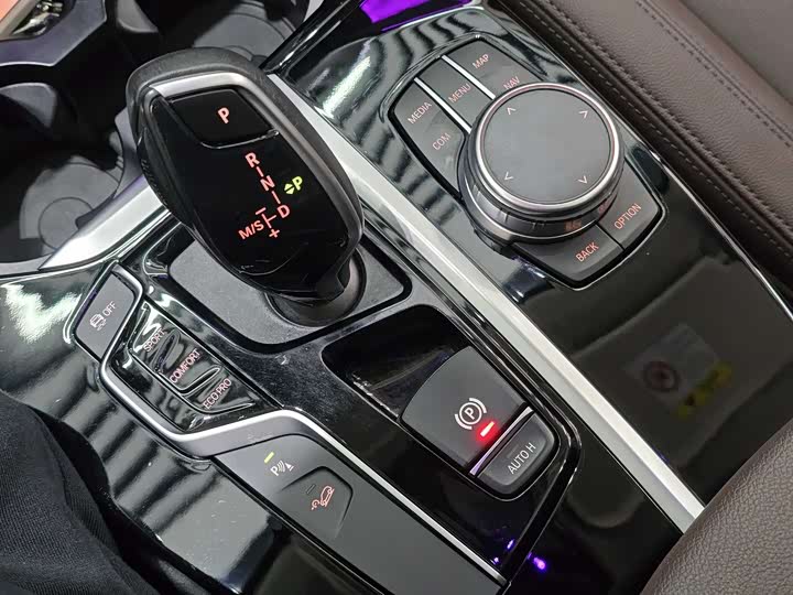 Фото 10 - BMW X3