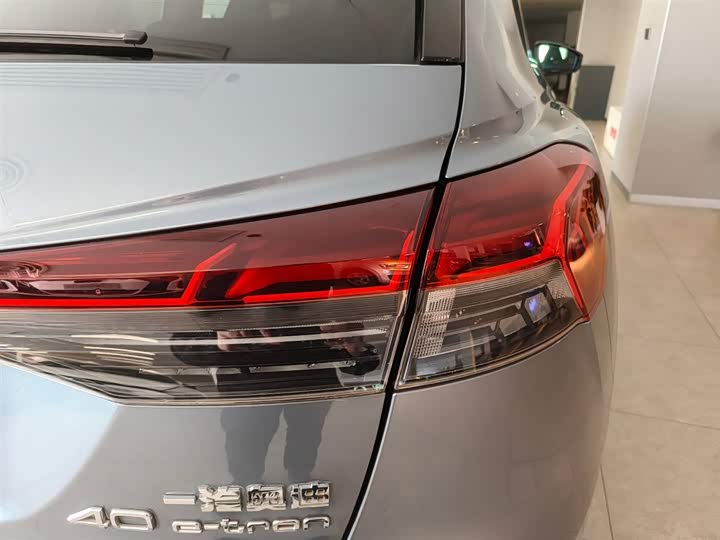 Фото 18 - Audi Q4 e-tron