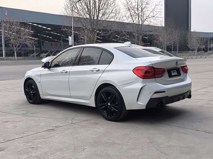 Фото 6 - BMW 1 Series