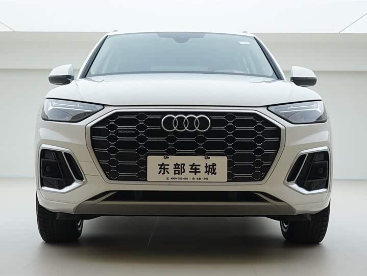 Фото 2 - Audi Q5L