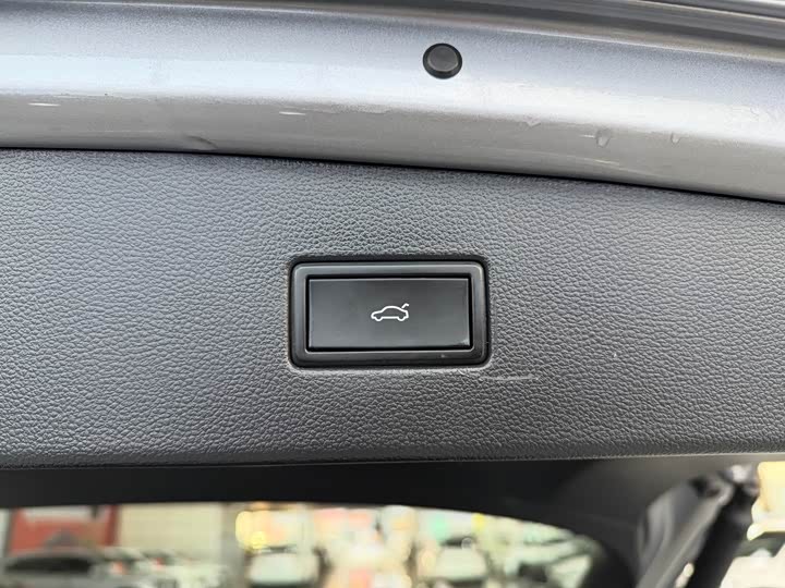 Фото 18 - Volkswagen Tiguan L Pro