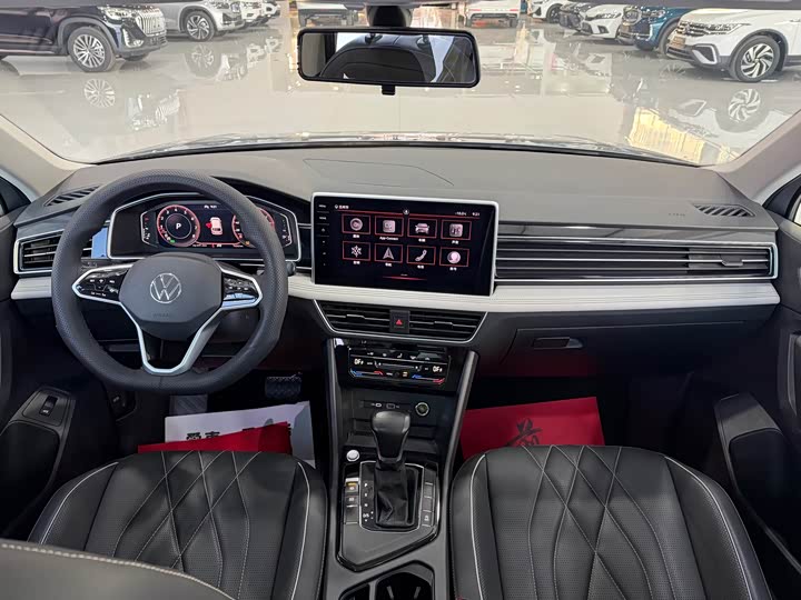 Фото 5 - Volkswagen Tiguan L Pro