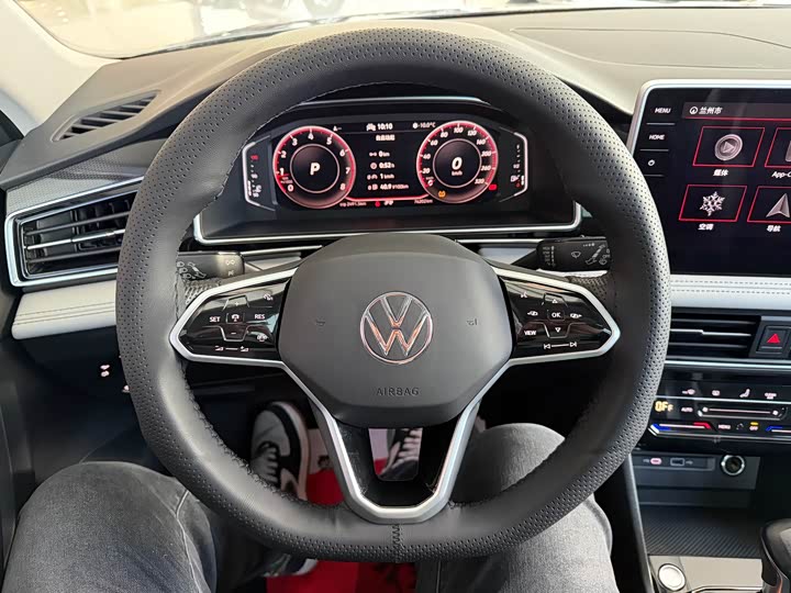 Фото 6 - Volkswagen Tiguan L Pro