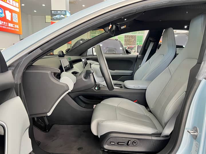 Фото 10 - Nio ET5