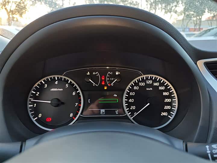 Фото 12 - Nissan Sylphy