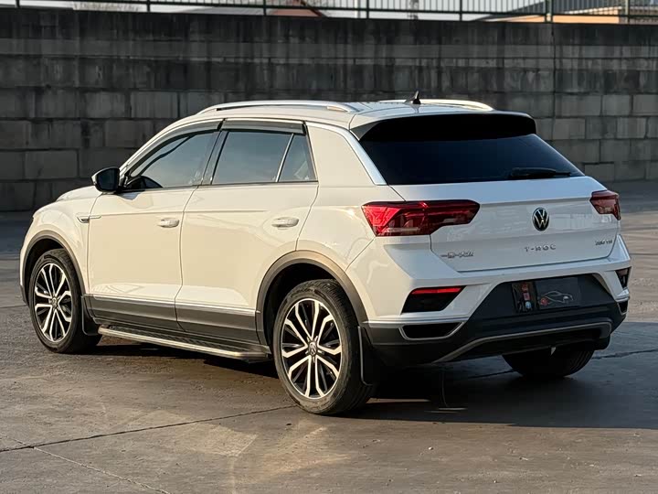 Фото 5 - Volkswagen T-Roc