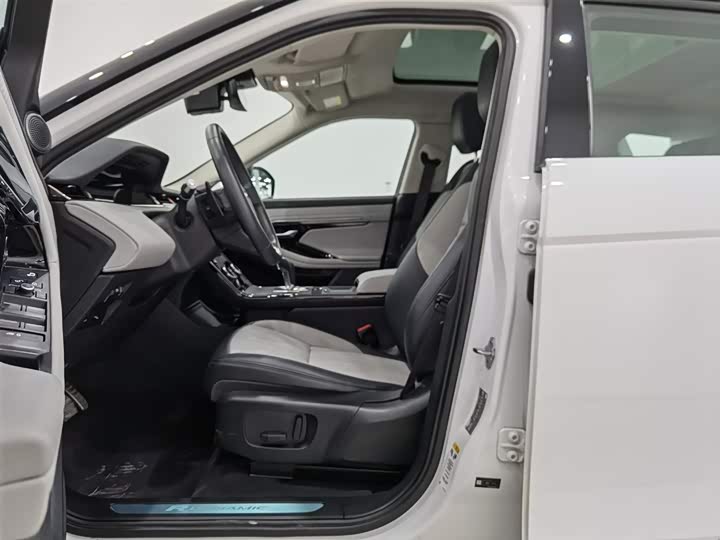 Фото 10 - Land Rover Range Rover Evoque L