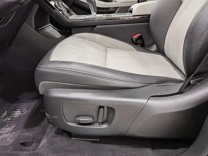 Фото 20 - Land Rover Range Rover Evoque L