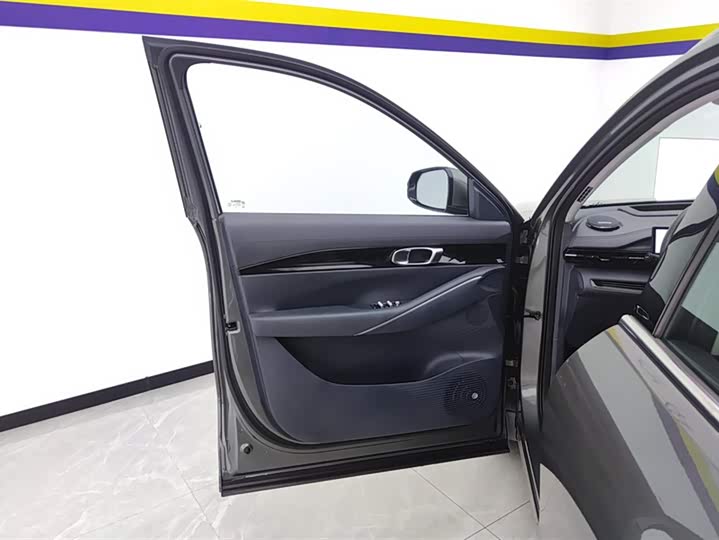 Фото 7 - Geely Galaxy E5