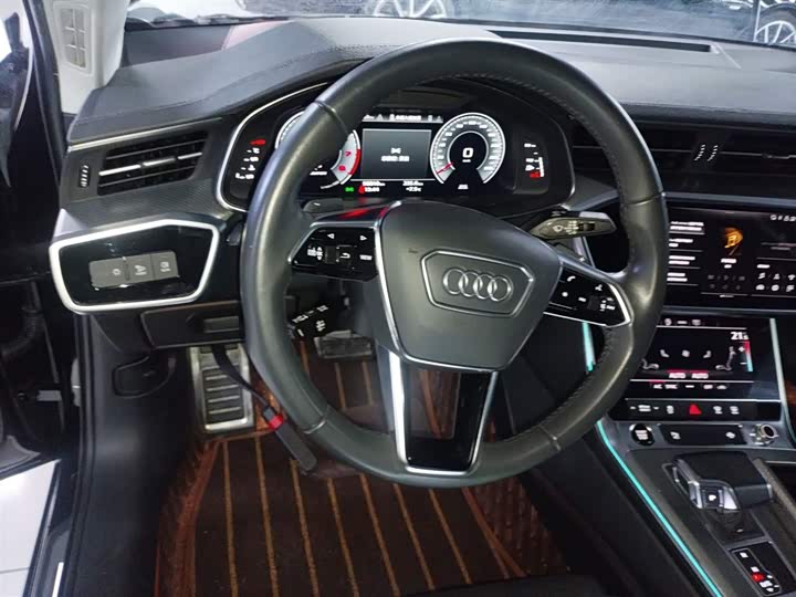 Фото 11 - Audi A6L