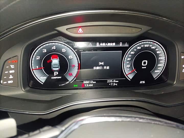 Фото 12 - Audi A6L