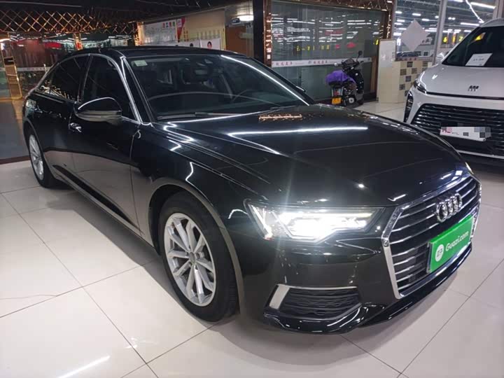 Фото 4 - Audi A6L