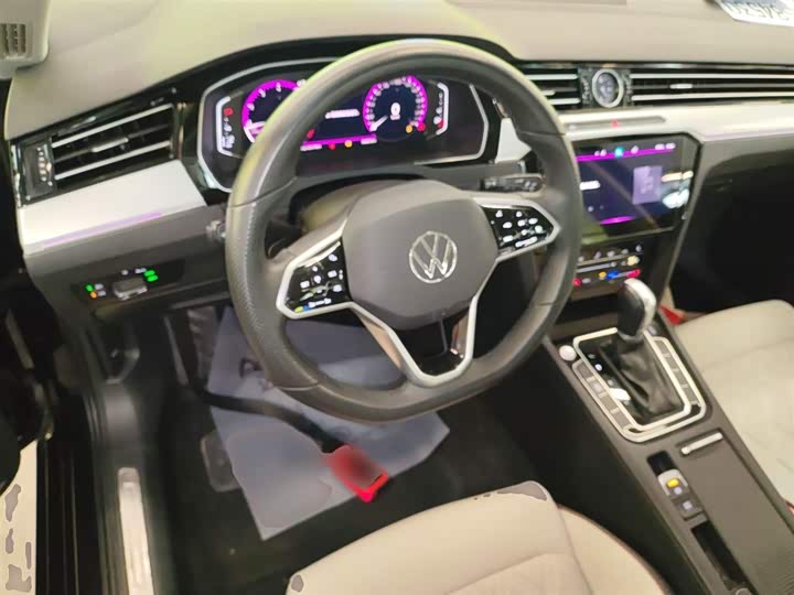 Фото 11 - Volkswagen Magotan