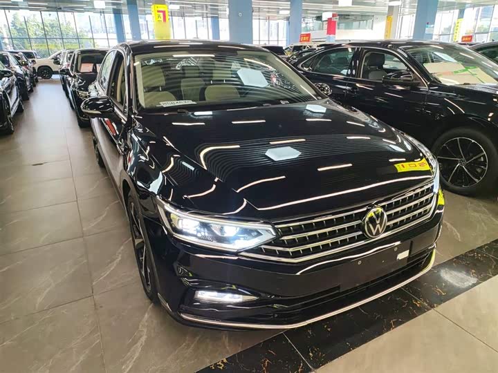 Фото 4 - Volkswagen Magotan