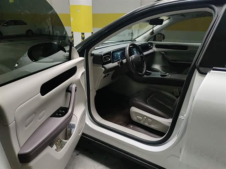 Фото 13 - Leapmotor C11