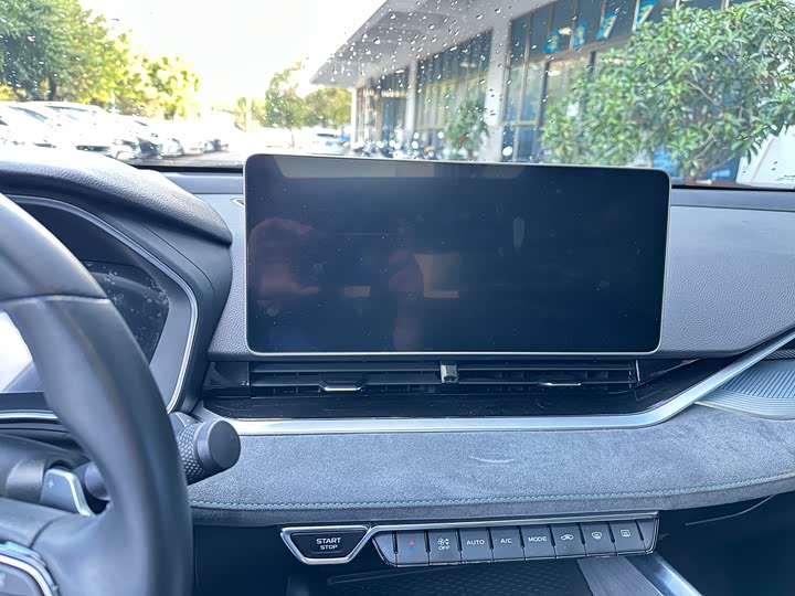 Фото 10 - Geely Preface