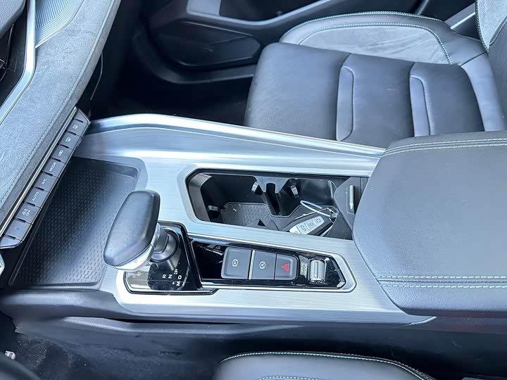 Фото 12 - Geely Preface