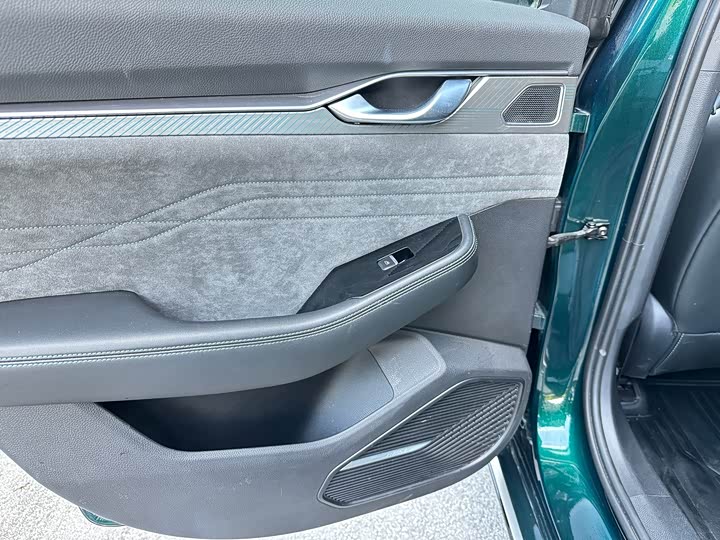 Фото 15 - Geely Preface