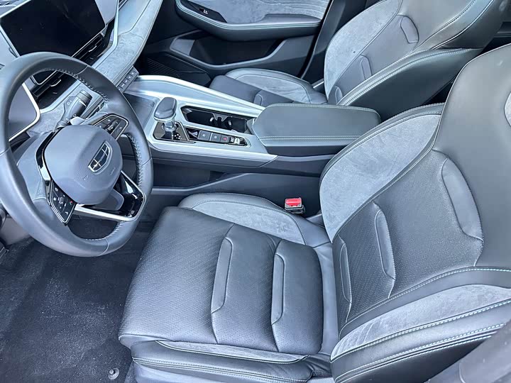 Фото 7 - Geely Preface