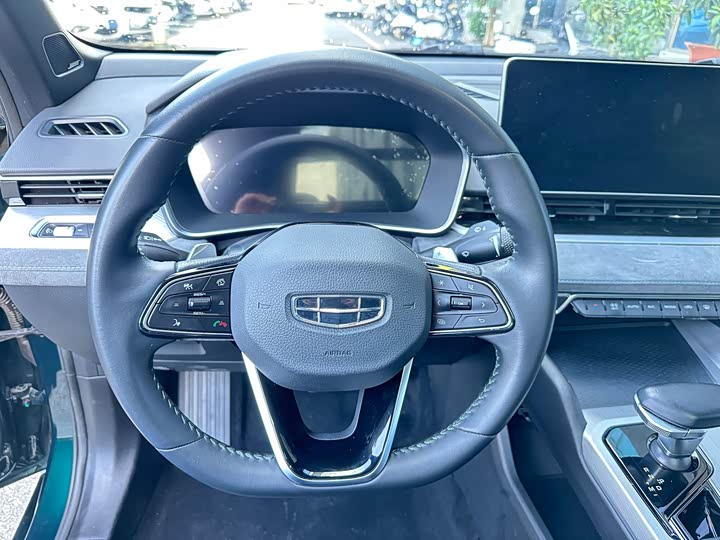 Фото 9 - Geely Preface