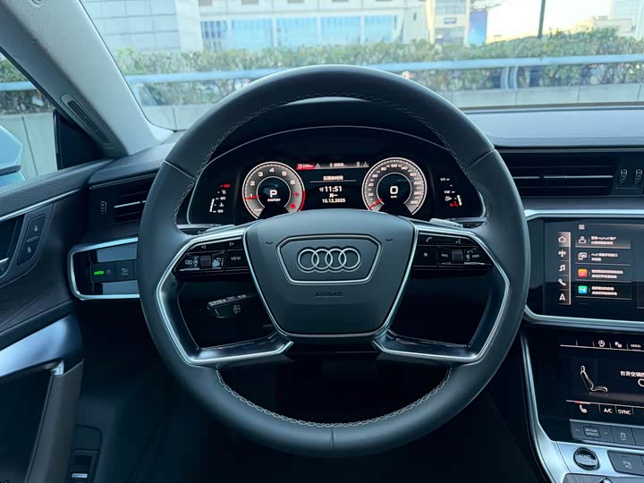 Фото 22 - Audi A7L
