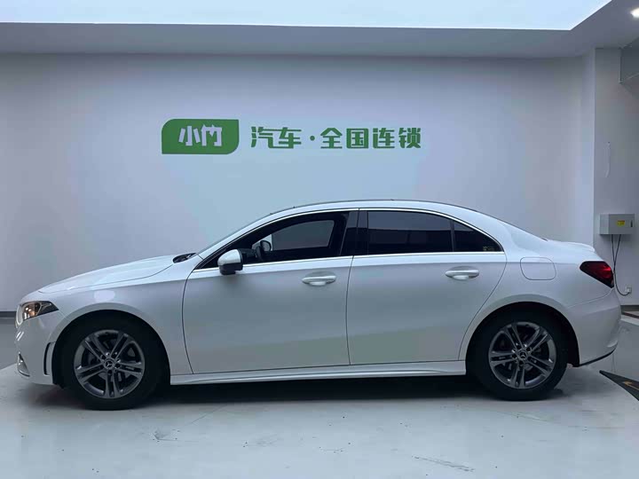 Фото 7 - Mercedes-Benz A-Class