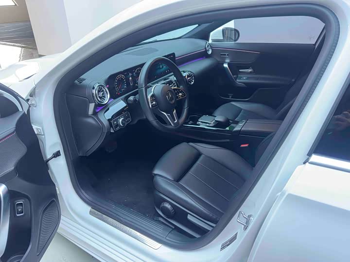 Фото 9 - Mercedes-Benz A-Class