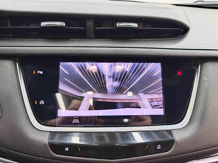 Фото 12 - Cadillac XT5