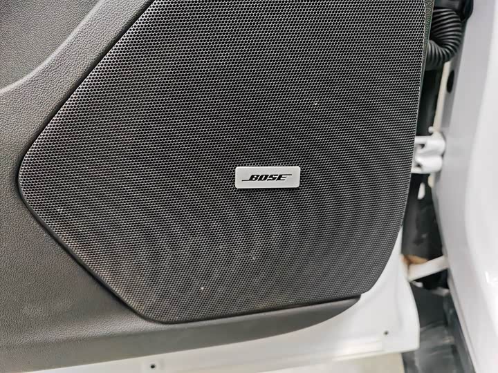 Фото 17 - Cadillac XT5