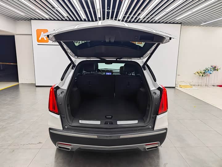 Фото 5 - Cadillac XT5