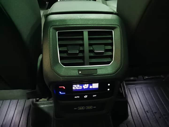 Фото 17 - Volkswagen Tayron