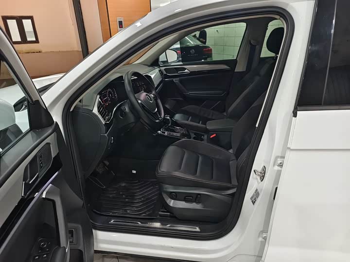 Фото 7 - Volkswagen Tayron