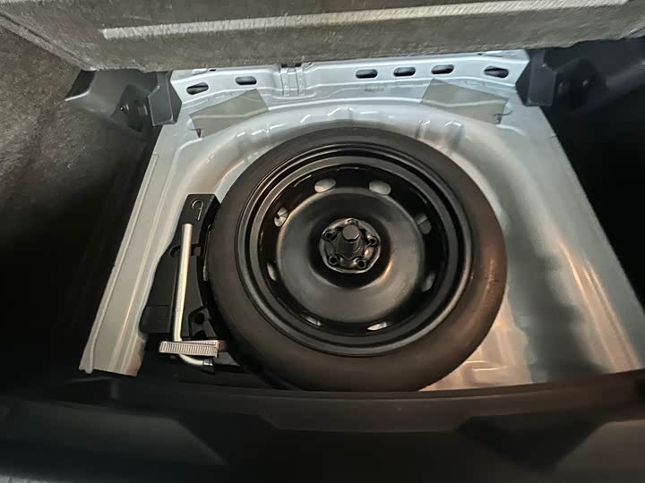 Фото 10 - Volkswagen T-Roc