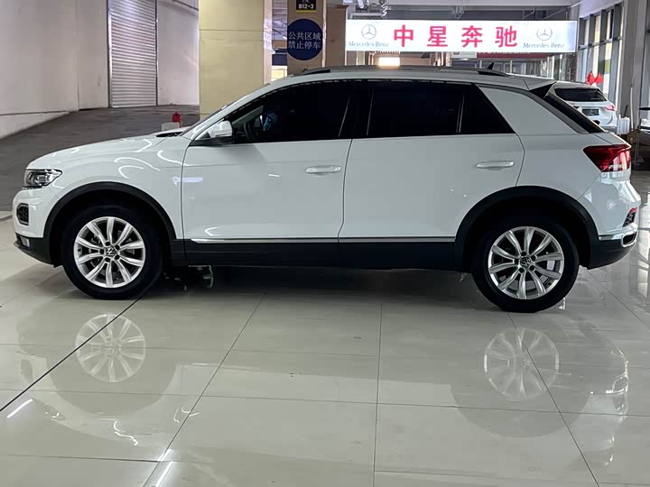 Фото 2 - Volkswagen T-Roc