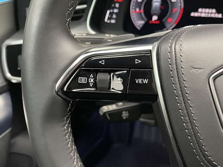 Фото 19 - Audi A6