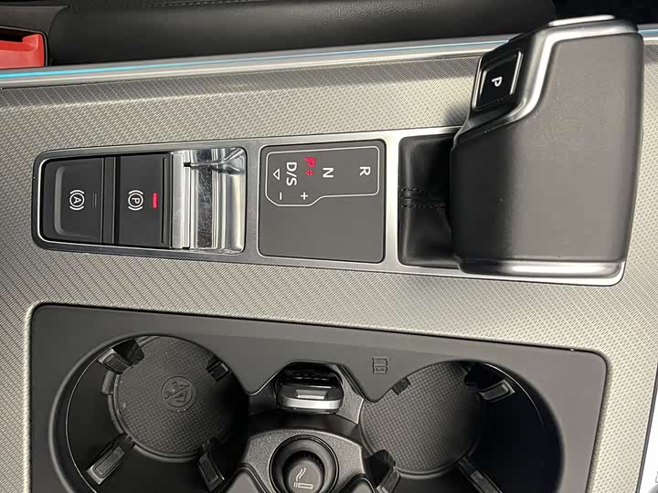 Фото 24 - Audi A6