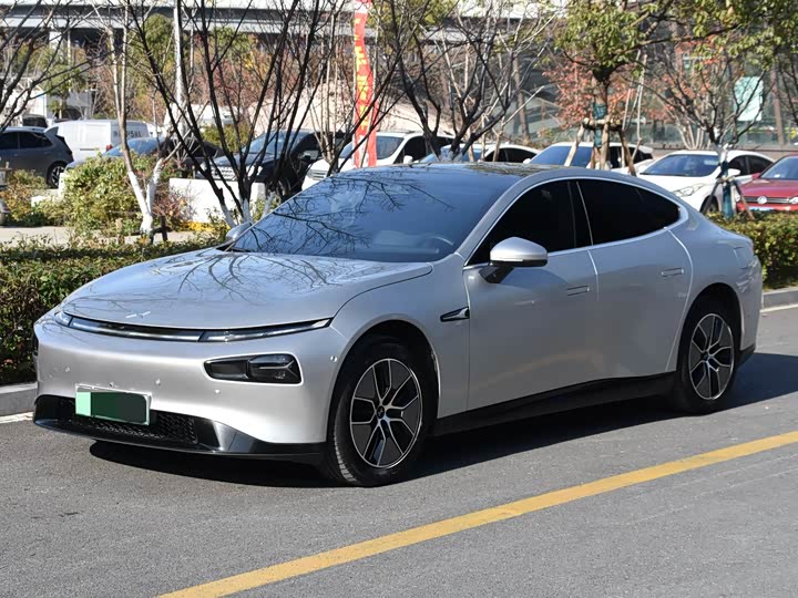 Фото 1 - XPeng P7