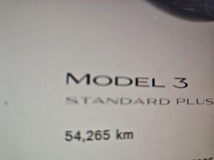 Фото 12 - Tesla Model 3