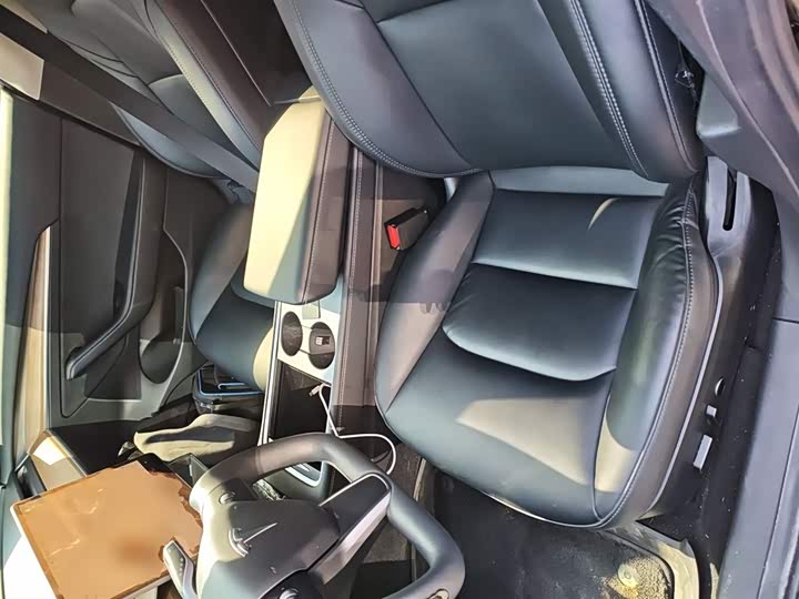 Фото 15 - Tesla Model 3