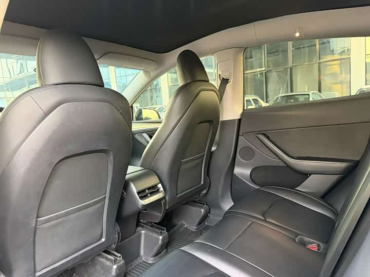 Фото 9 - Tesla Model Y