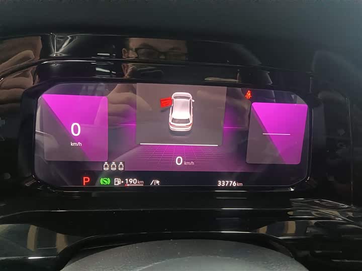 Фото 12 - Volkswagen Golf