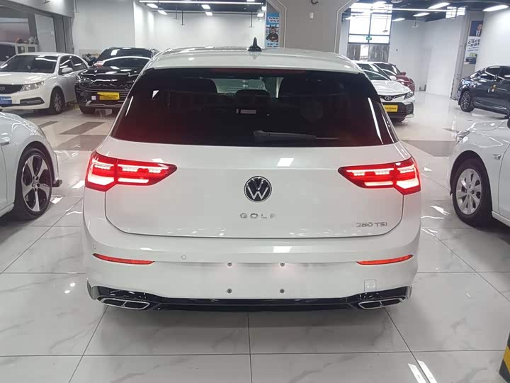 Фото 6 - Volkswagen Golf