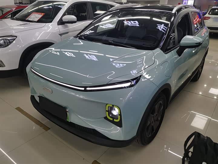 Фото 2 - Geely Geometry E Firefly