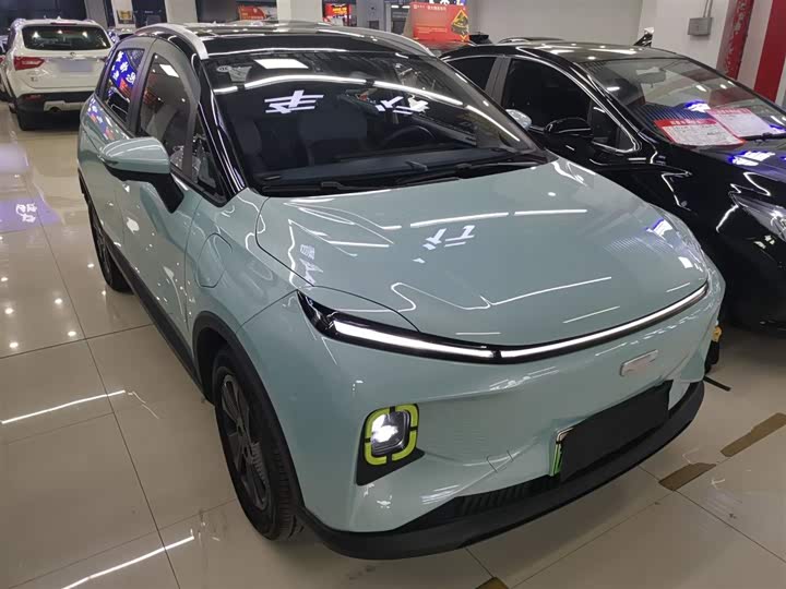 Фото 4 - Geely Geometry E Firefly