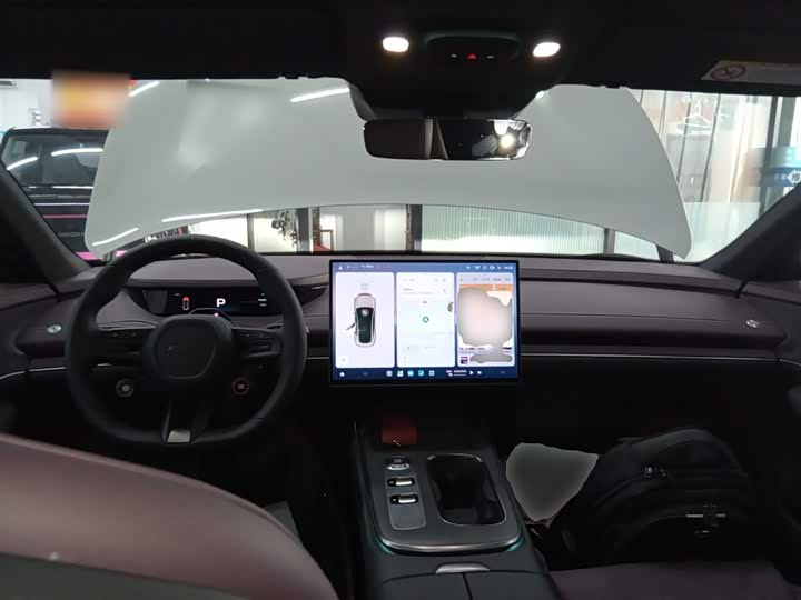 Фото 10 - Xiaomi SU7