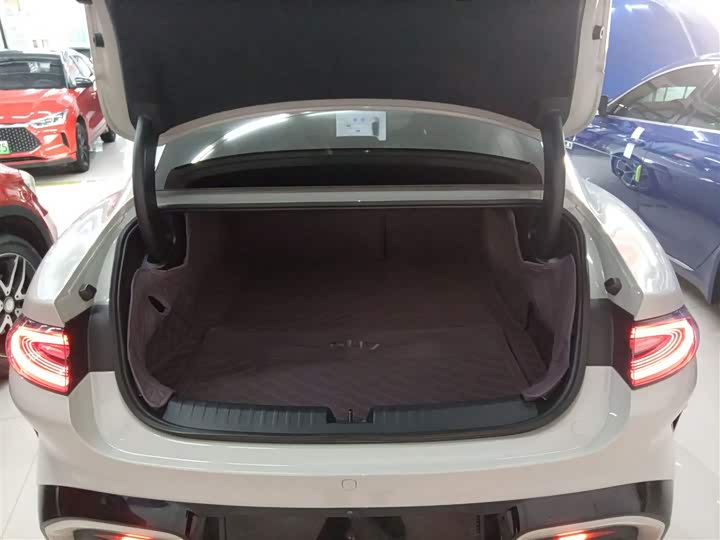 Фото 19 - Xiaomi SU7