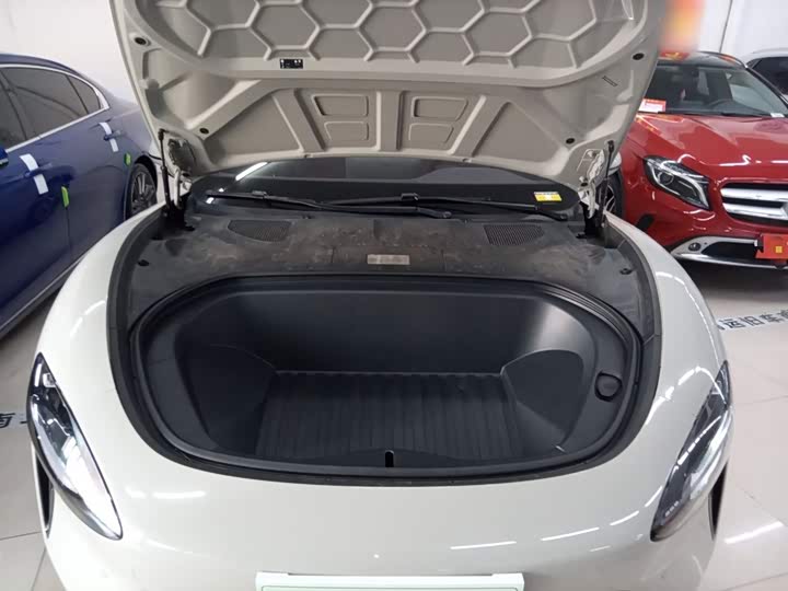 Фото 20 - Xiaomi SU7