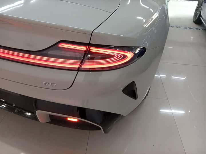 Фото 8 - Xiaomi SU7