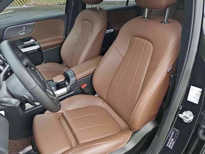 Фото 7 - Mercedes-Benz GLB-Class