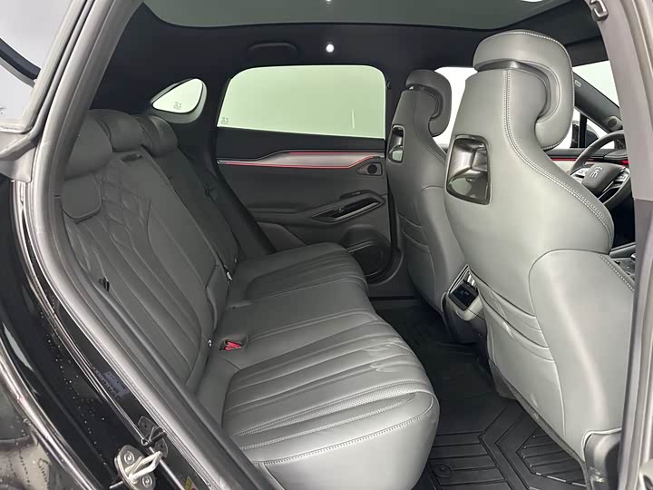 Фото 12 - BYD Song L